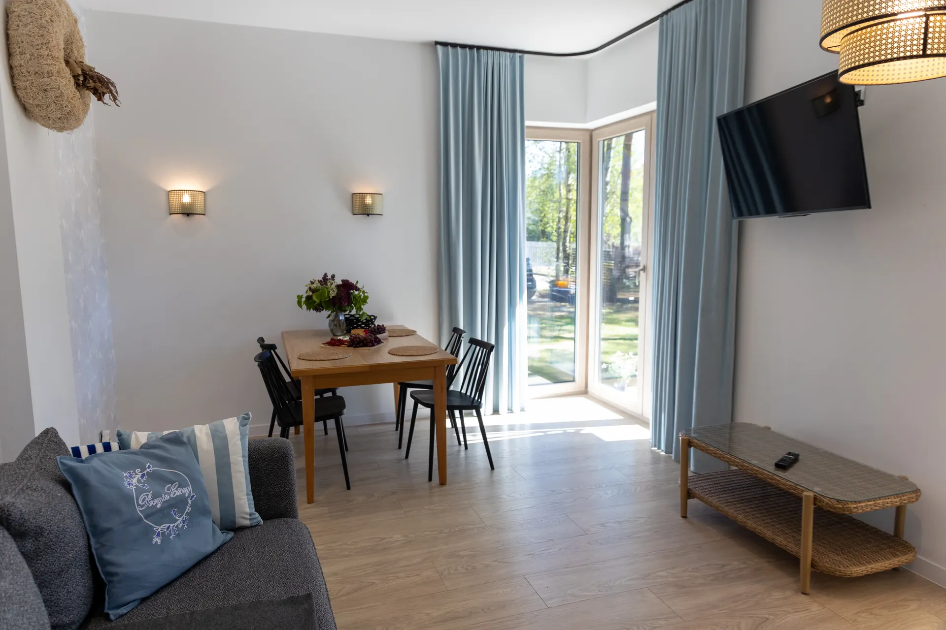 Apartament Hampton — wnętrze, Poezja Ciszy Dębki